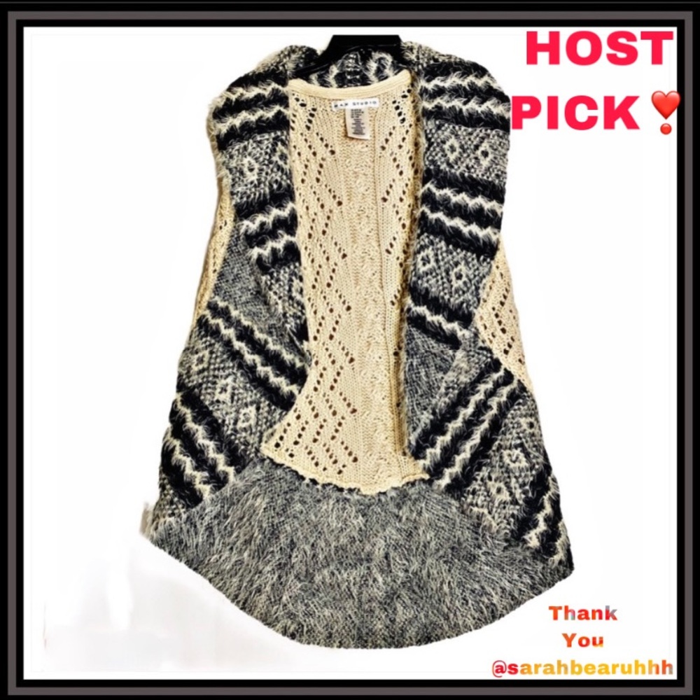 NWOT MAX STUDIO VEST KNIT Cream & FUR Black/Gray